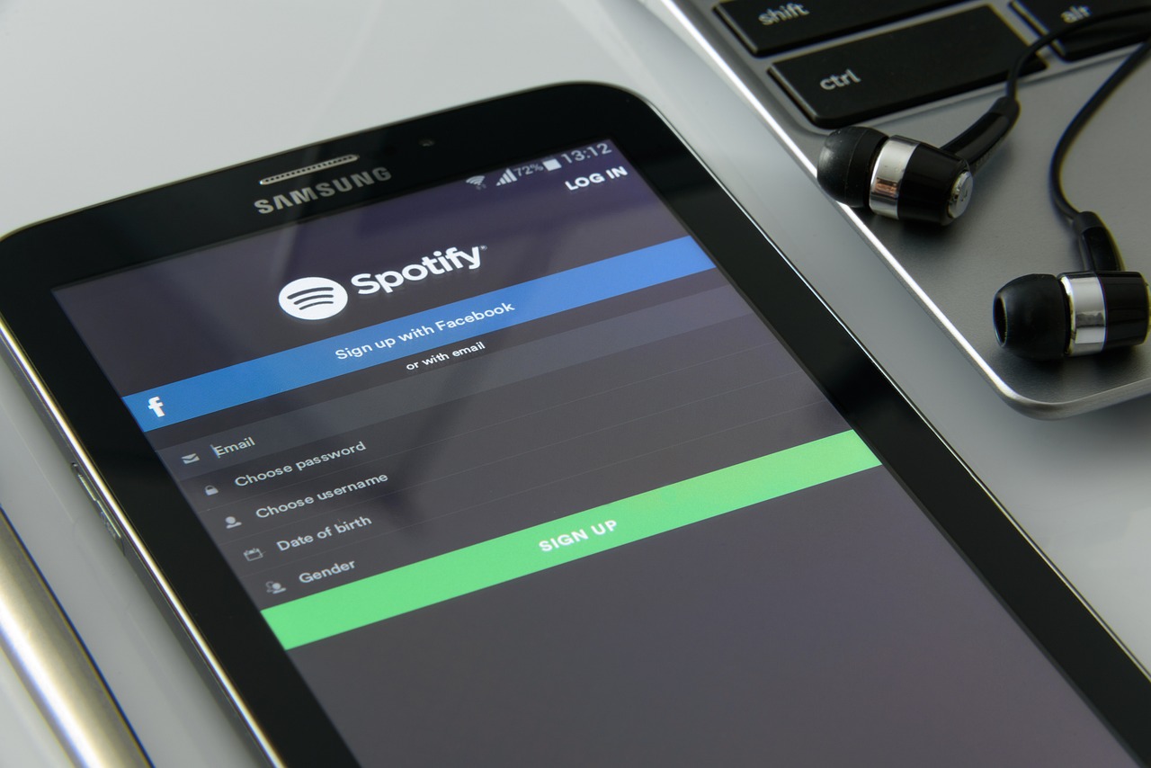 Spotify cuts jobs in effort to improve efficiency
