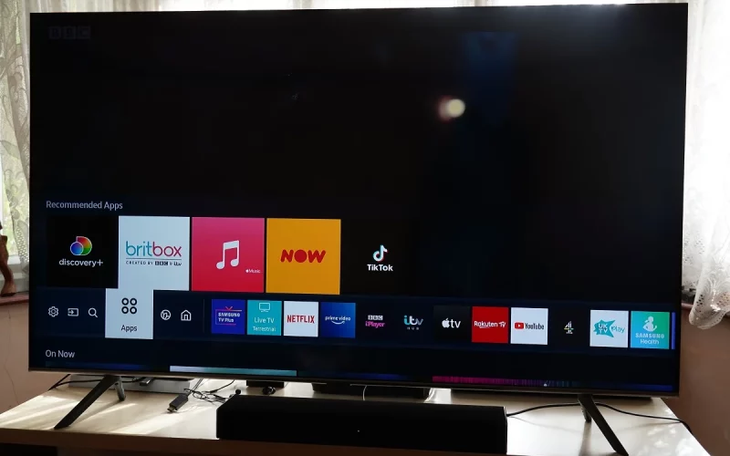 The Ultimate Showdown: Samsung vs TCL for the Best Value TV