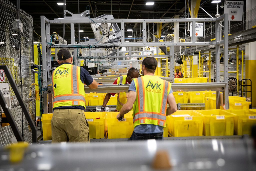 Balancing Work and Life: Amazon Warehouse Jobs and Their Benefits